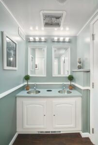 luxury restrom trailer rentals